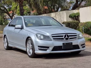 Mercedes Benz C200