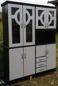 Kitchen Unit With 7 Doors And Drawers, 5 Compartments
