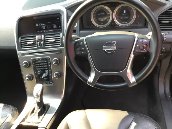 Volvo Xc60, 2.0ltr Petrol, 2013 - Image 6