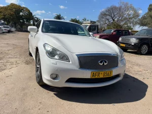 Infiniti M35h
