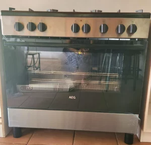 Aeg 6000 Series 90cm 5 Burner Gas Stove/electric Oven.brand New Just