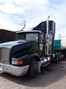 International 9400 Truck