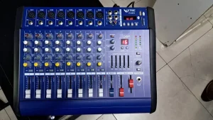 8 Chanel Vizteck Mixer
