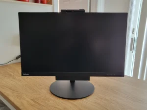 *lenovo Aio Desktops 2 In 1 (monitor & Desktop)*  - Intel Corei5 6th